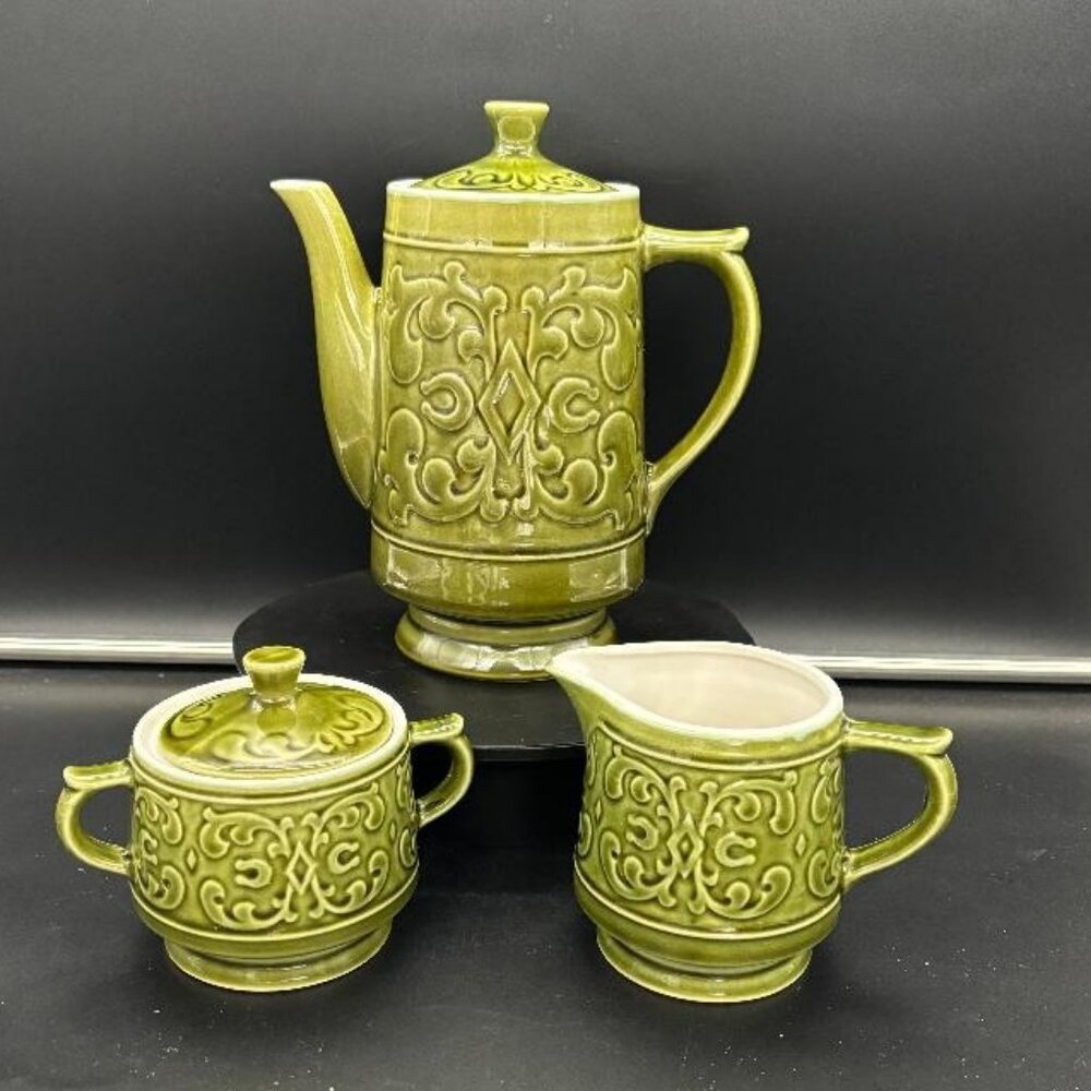 Vintage MCM 1970 Retro Royal Sealy Japan Avacado Green Teapot and Sugar Creamer